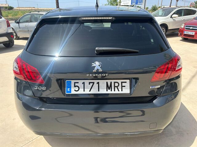 PEUGEOT 308 ALLURE 1.2 E-THP AUTO SPANISH LHD IN SPAIN 40000 MILES SUPERB 2017